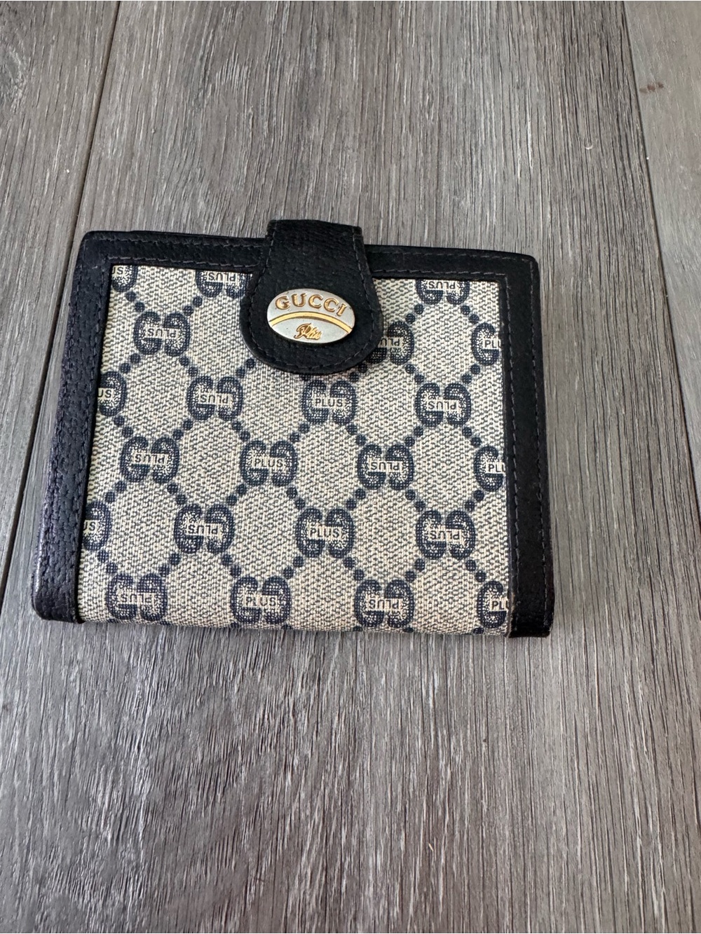 GUCCI Black and Beige Canvas Logo Bifold Wallet